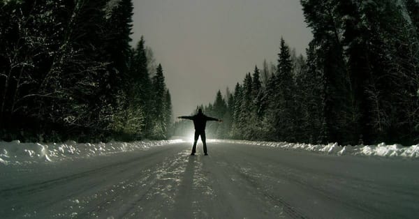 Więcej osób umiera w Polsce z powodu samobójstwa niż w wypadkach drogowych?